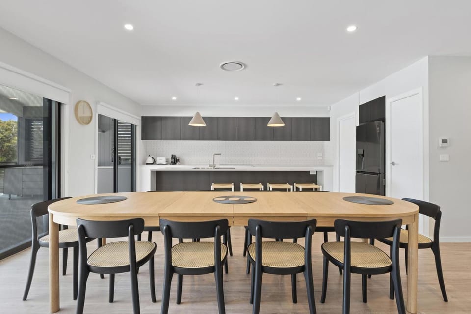 The Lookout - Belle Escapes Jervis Bay House in Vincentia