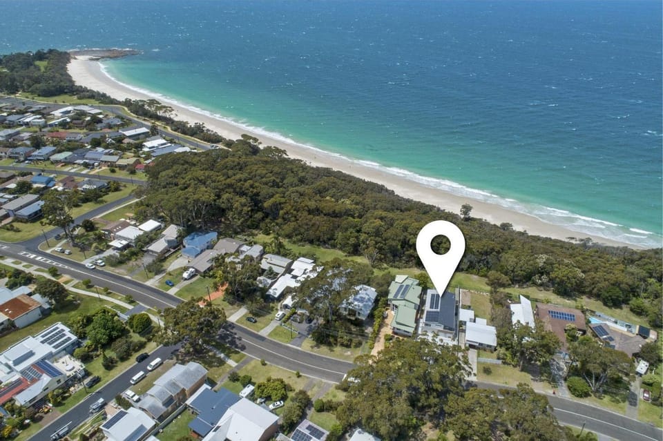 The Lookout - Belle Escapes Jervis Bay House in Vincentia
