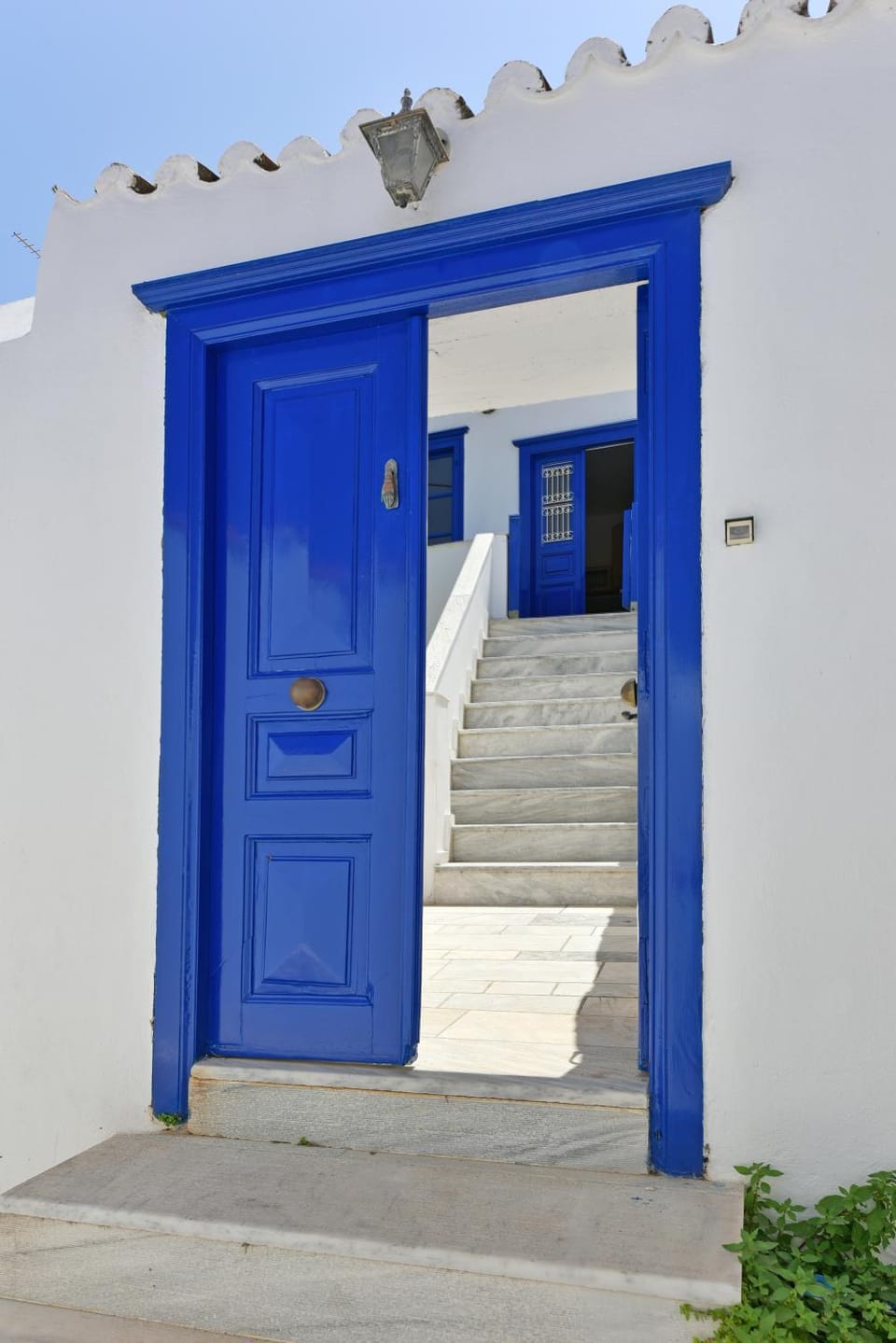 Facade/entrance