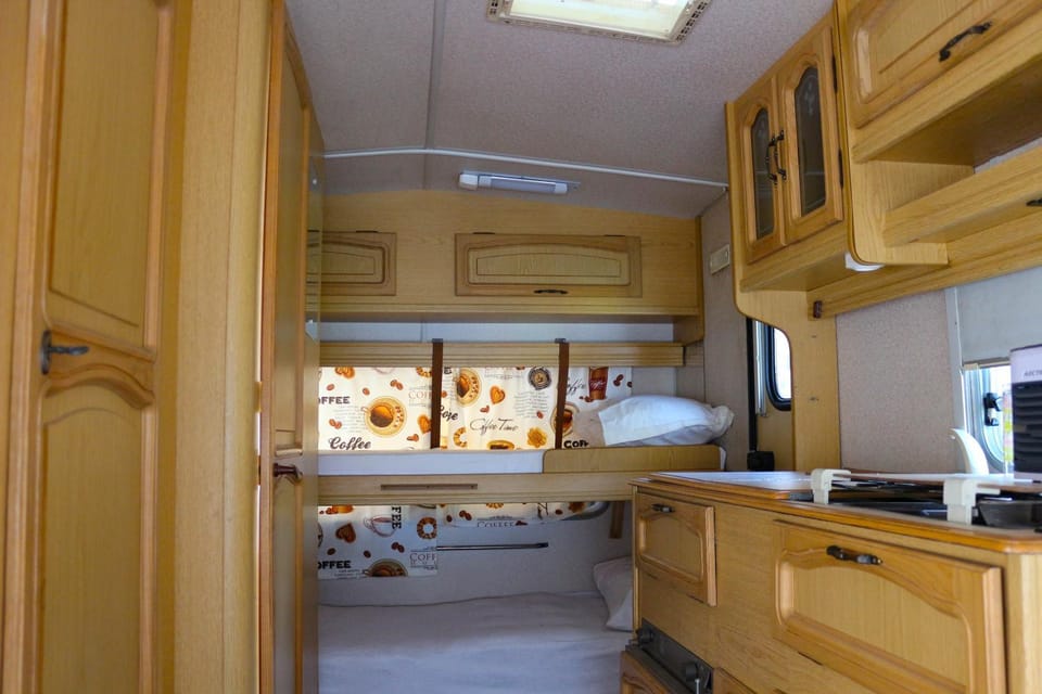 Bed, Kitchen or kitchenette, bunk bed, wardrobe