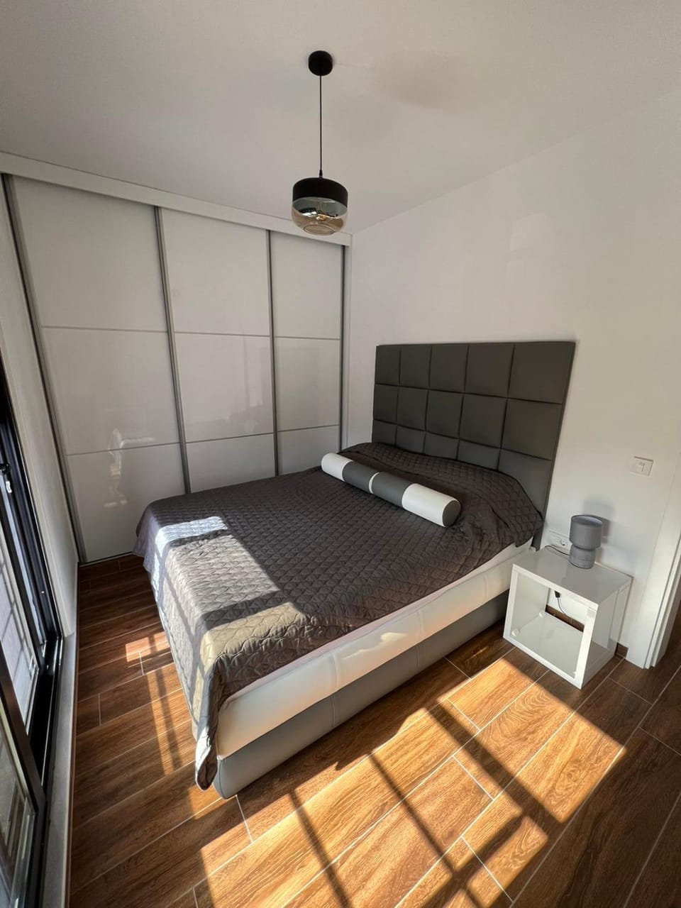 Bed, Living room, Bedroom