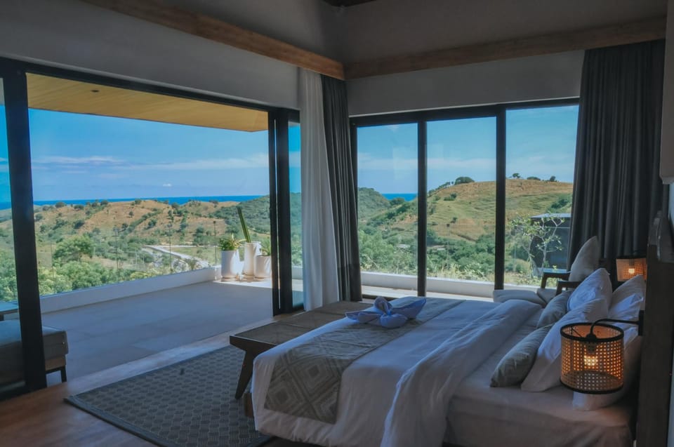 Bed, View (from property/room), Bedroom, Mountain view, Sea view