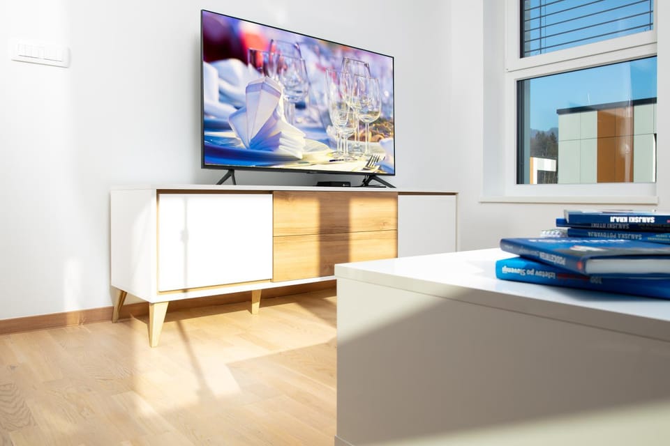 Communal lounge/ TV room, TV and multimedia, Evening entertainment
