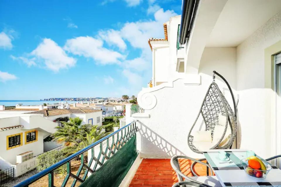 Balcony/Terrace, City view, Street view