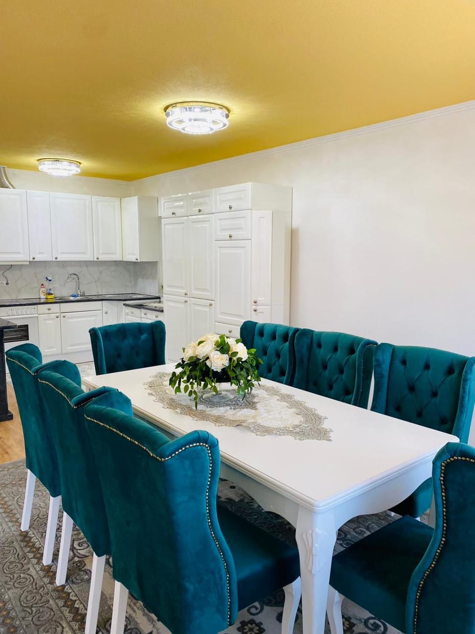 Seating area, Dining area