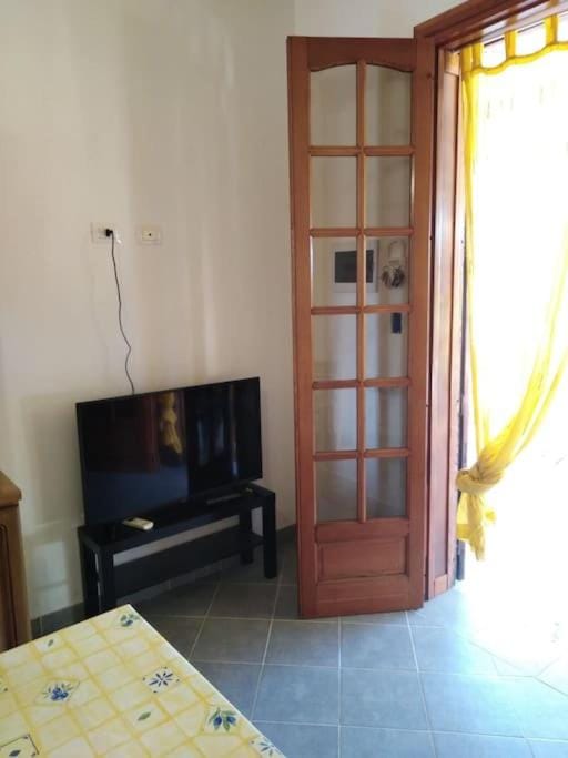 Communal lounge/ TV room, TV and multimedia