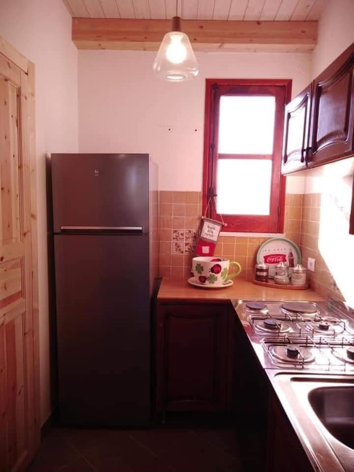 Coffee/tea facilities, Kitchen or kitchenette, Communal kitchen