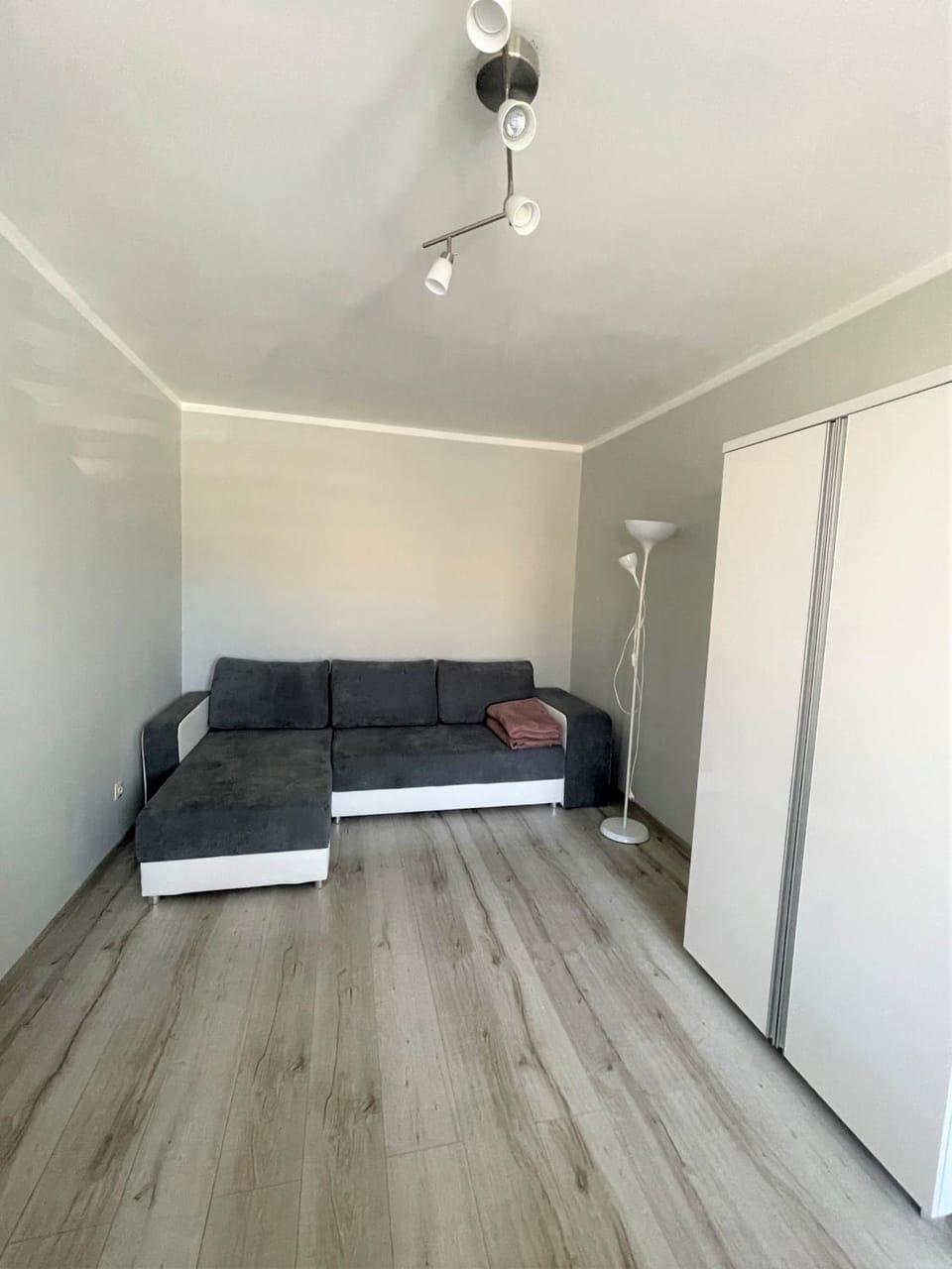 AL-DOM Apartament IZI Apartment in West Pomeranian Voivodeship, Poland