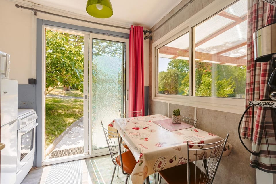 Domaine de Fontsauzine - gîtes et chambre d'hôtes Bed and Breakfast in Nouvelle-Aquitaine