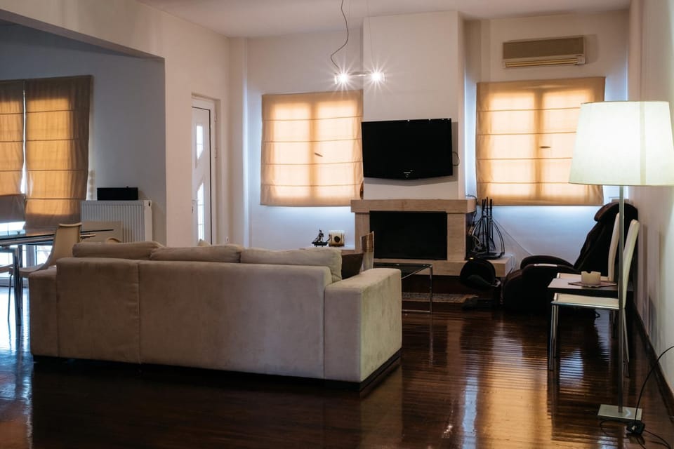 TV and multimedia, Living room, Seating area