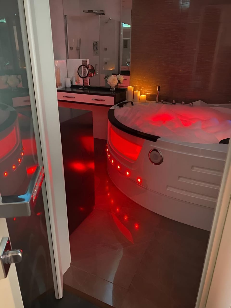 Hot Tub, Bathroom, Bath