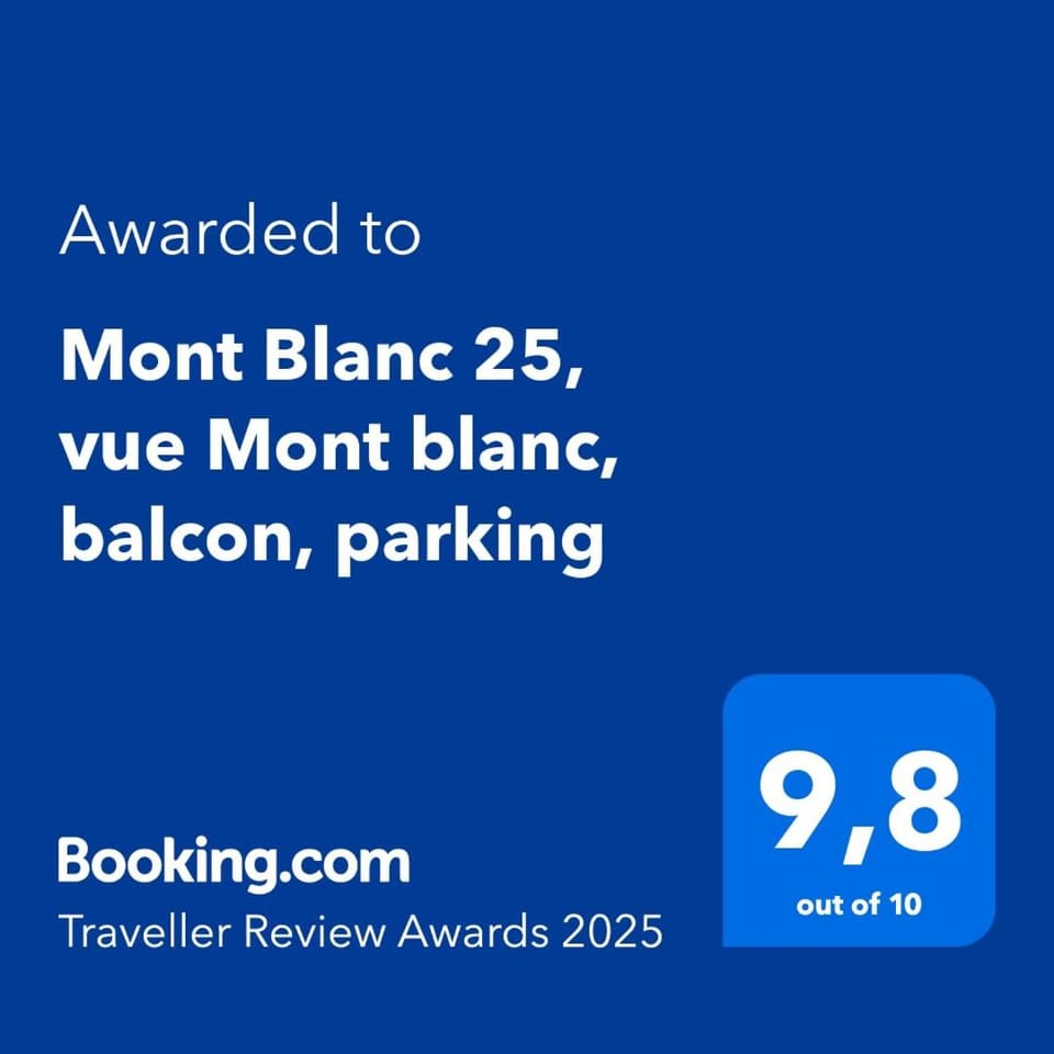 Mont Blanc 25, vue Mont blanc, balcon, parking Apartment in Chamonix