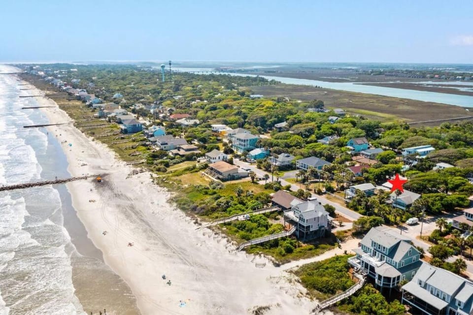 817 E Ashely Ave Pleasant Breeze House in Folly Beach