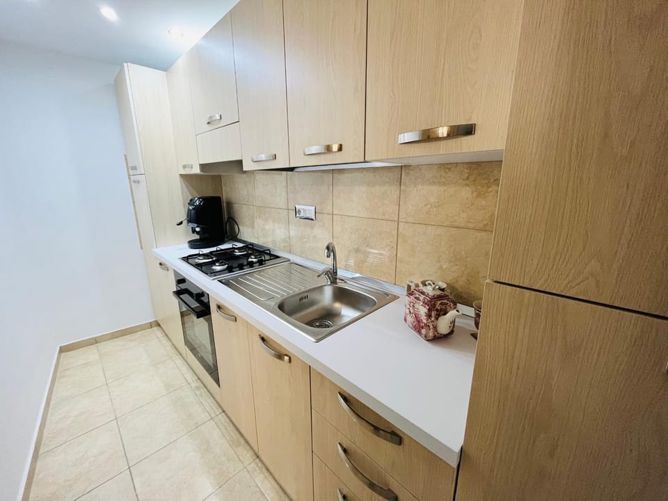 Kitchen or kitchenette, kitchen