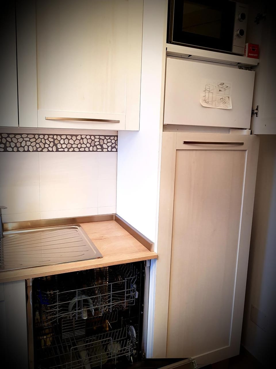 Kitchen or kitchenette, oven, stove