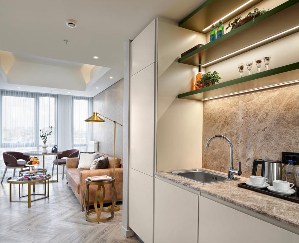 Kitchen or kitchenette