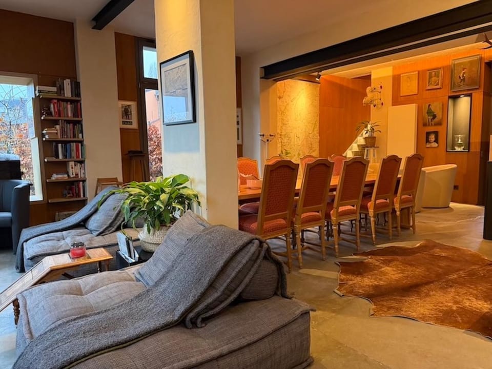 Living room, Seating area, Dining area