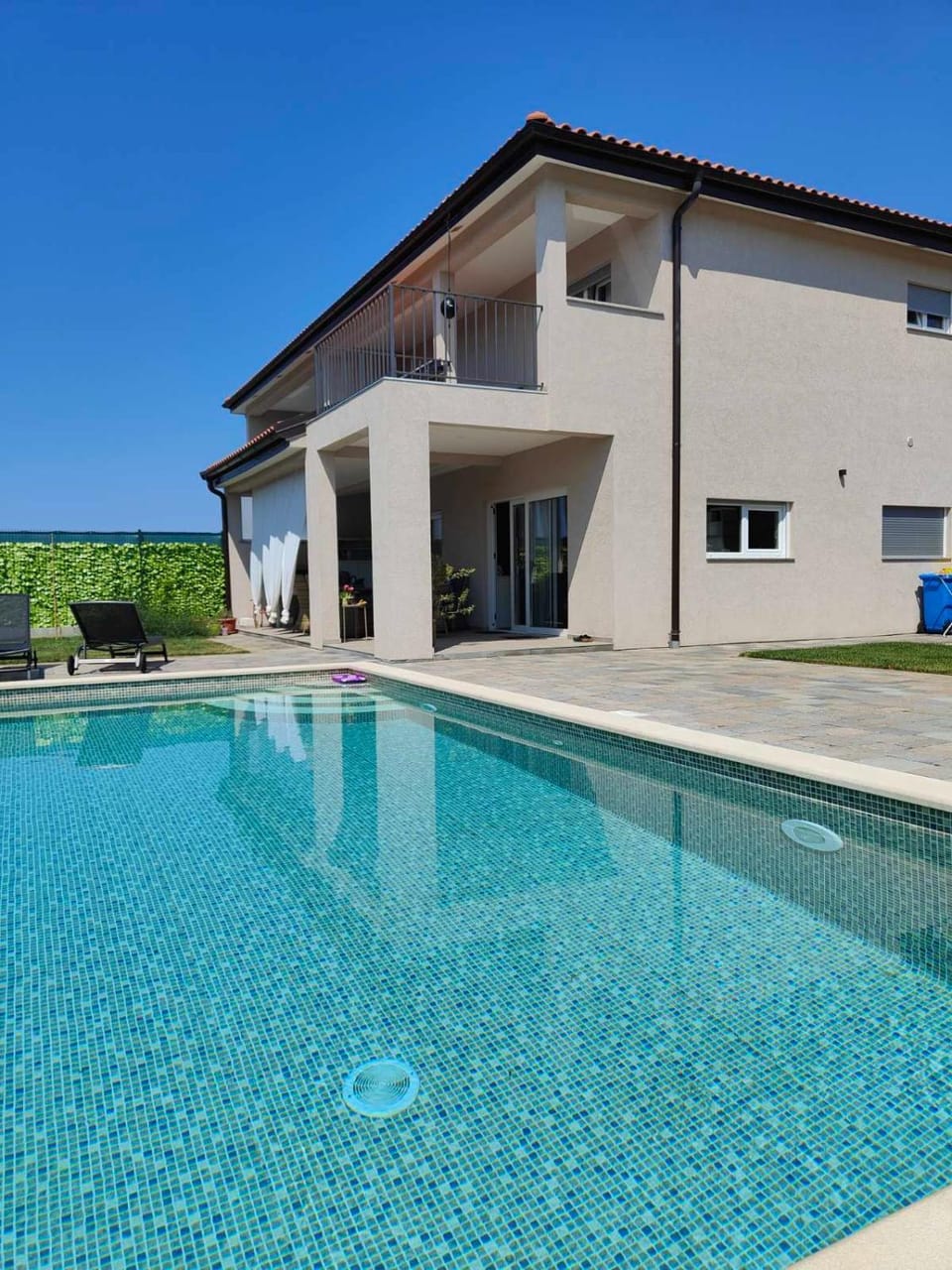 Property building, Swimming pool