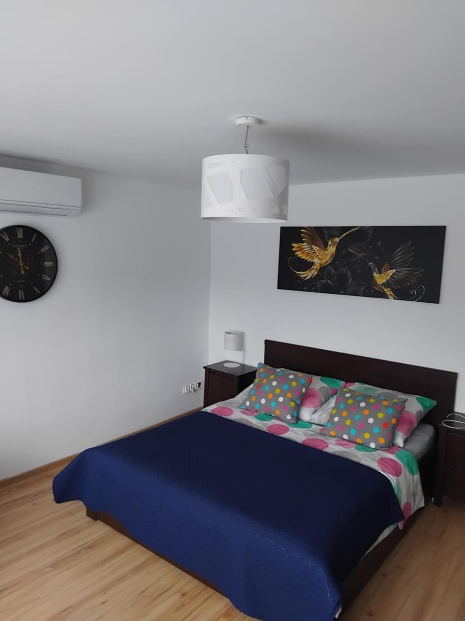 Bed, Photo of the whole room, Bedroom, air conditioner