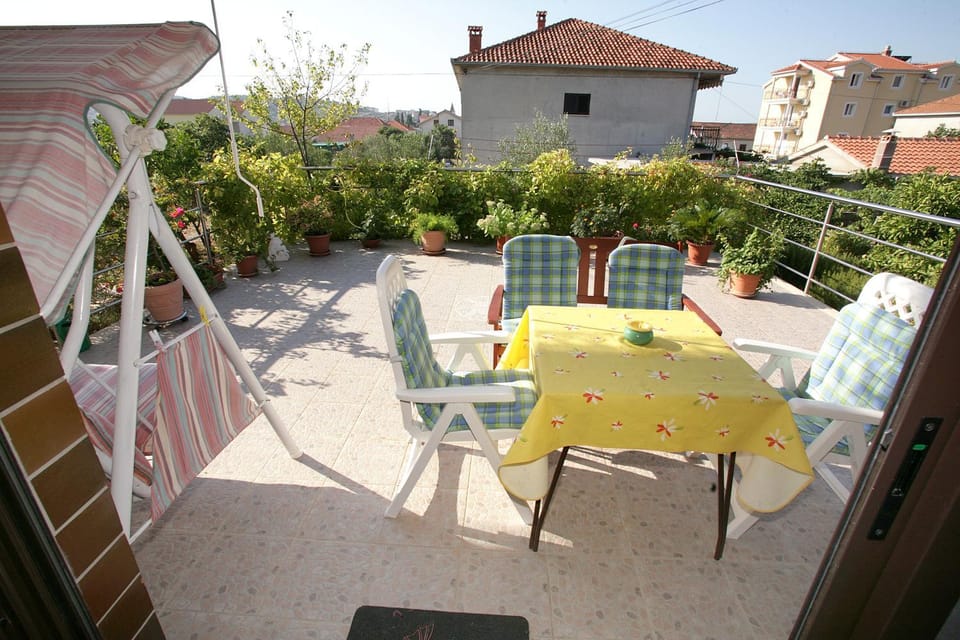 House Peri Apartment in Trogir