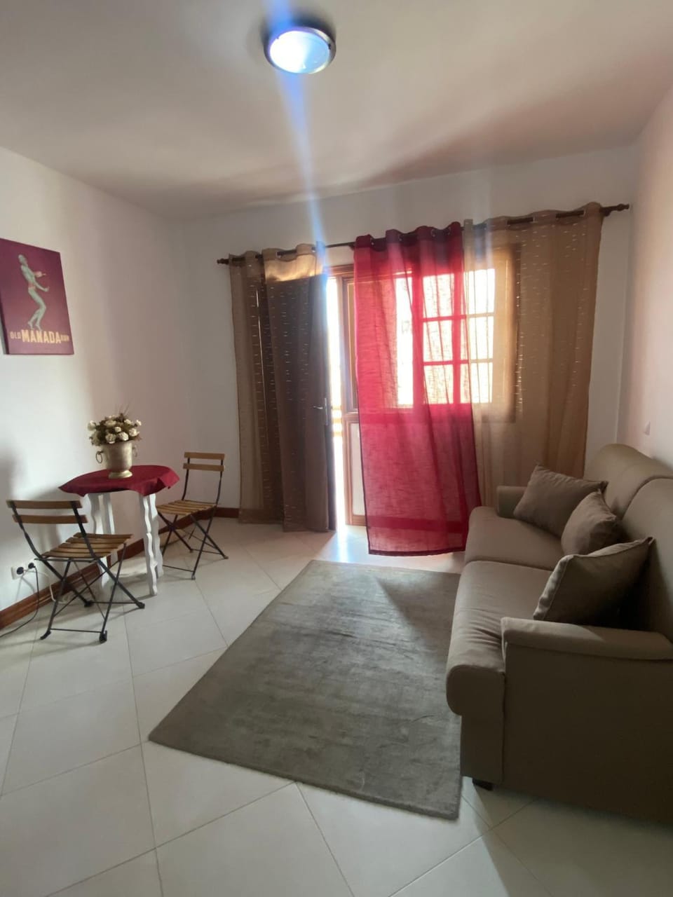 Photo of the whole room