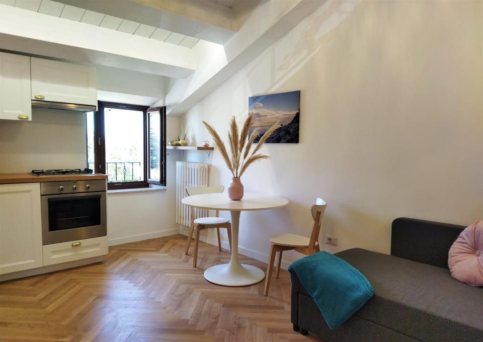 Kitchen or kitchenette, Living room, Dining area