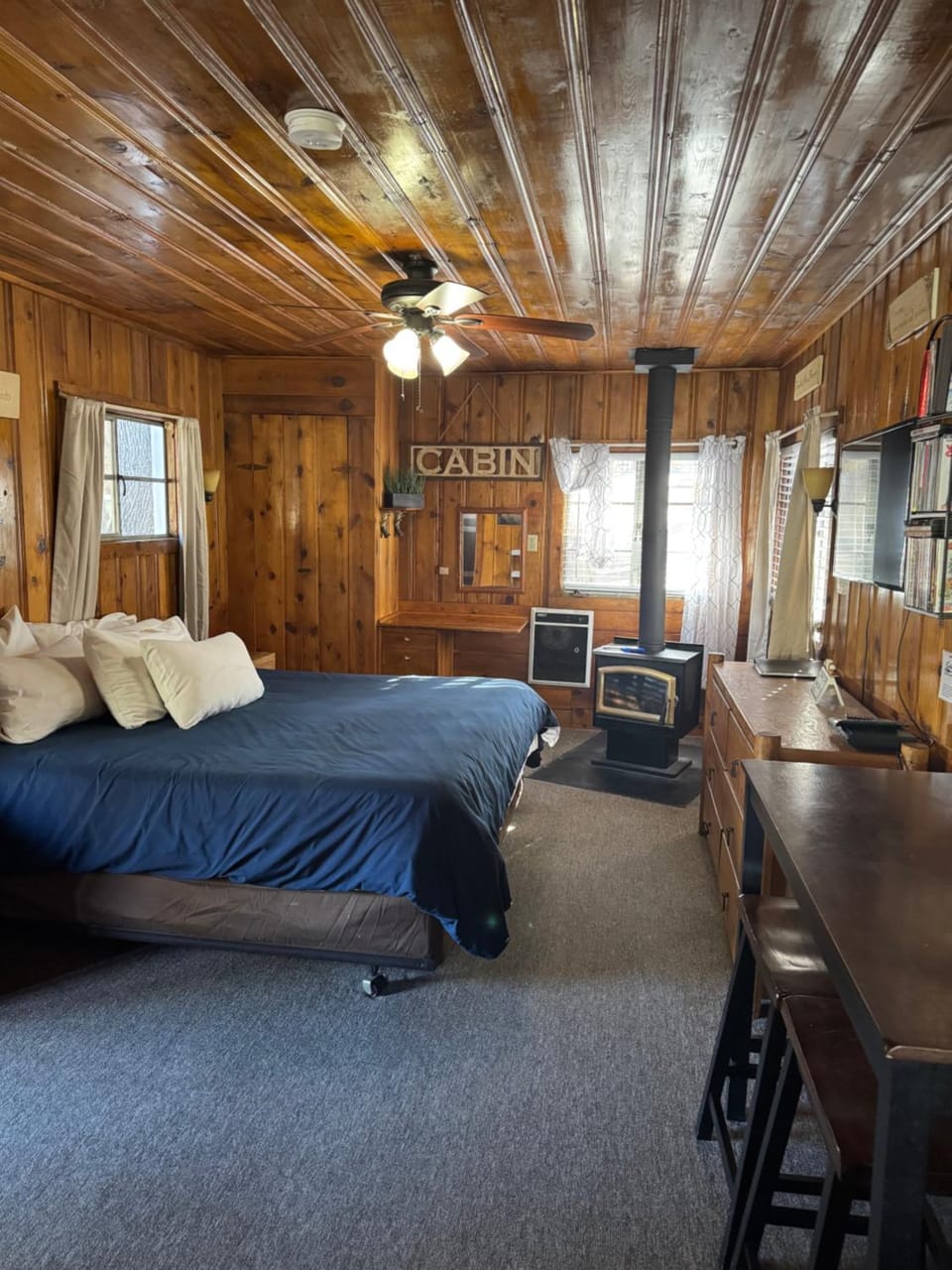 Photo of the whole room
