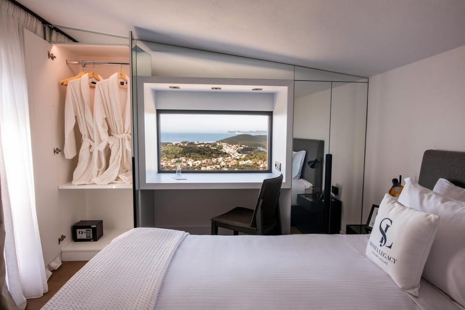Natural landscape, Bedroom, Sea view