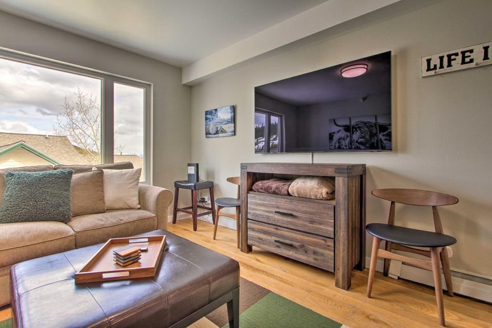 Cozy Montana Condo w/ Walk to Big Sky Resort! House in Big Sky