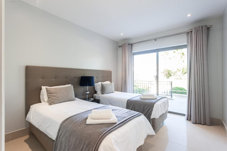 Vilamoura Pine Hills Villa Villa in Quarteira
