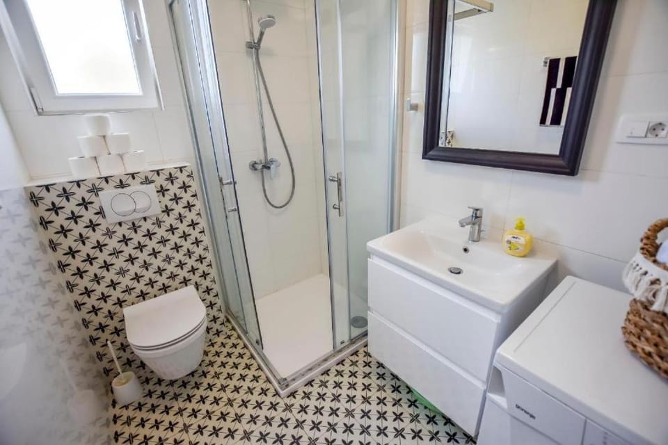 Apartment House Zdrelac - Meri Apartment in Šibenik-Knin County, Croatia