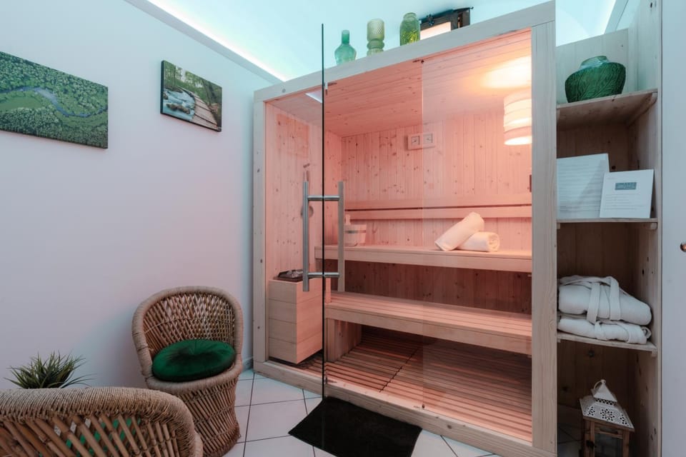 Sauna, Sauna, Spa and wellness centre/facilities