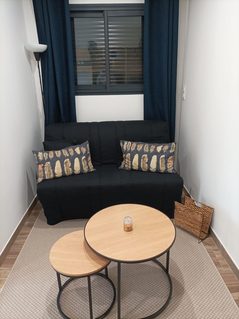 Chambre aménagé en studio Apartment in Béziers