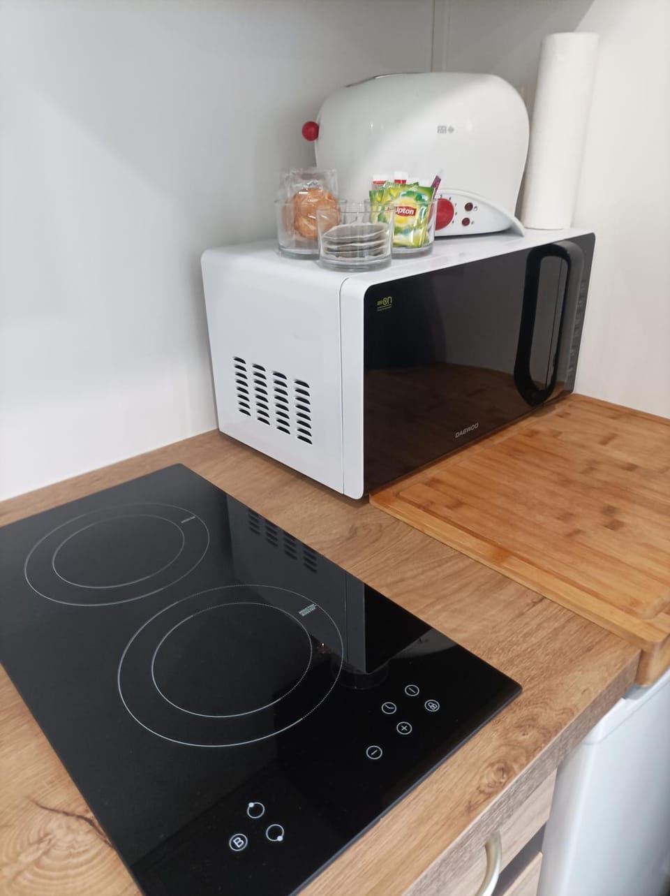 Chambre aménagé en studio Apartment in Béziers