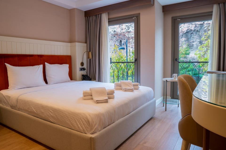 Bed, View (from property/room), Photo of the whole room, Bedroom, Landmark view, Landmark view, towels