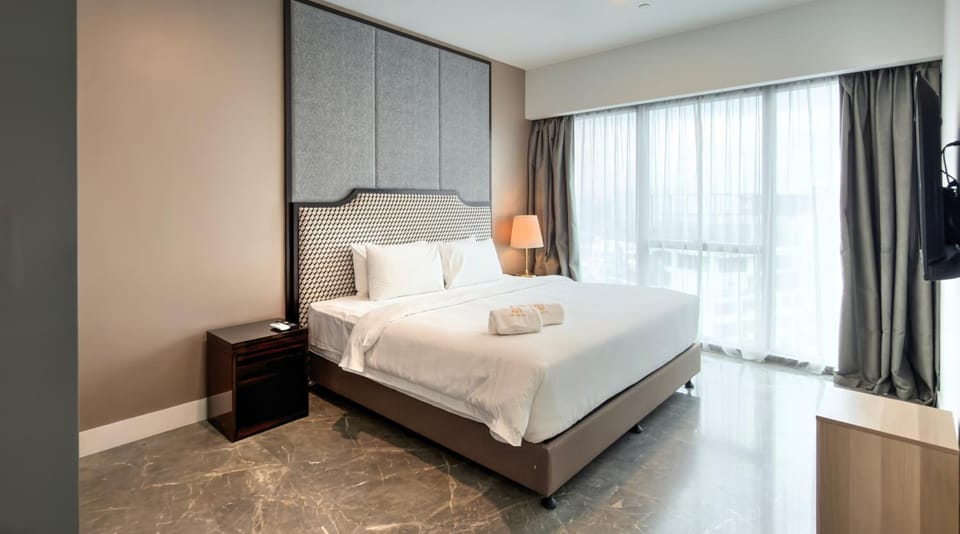 Bedroom, wardrobe