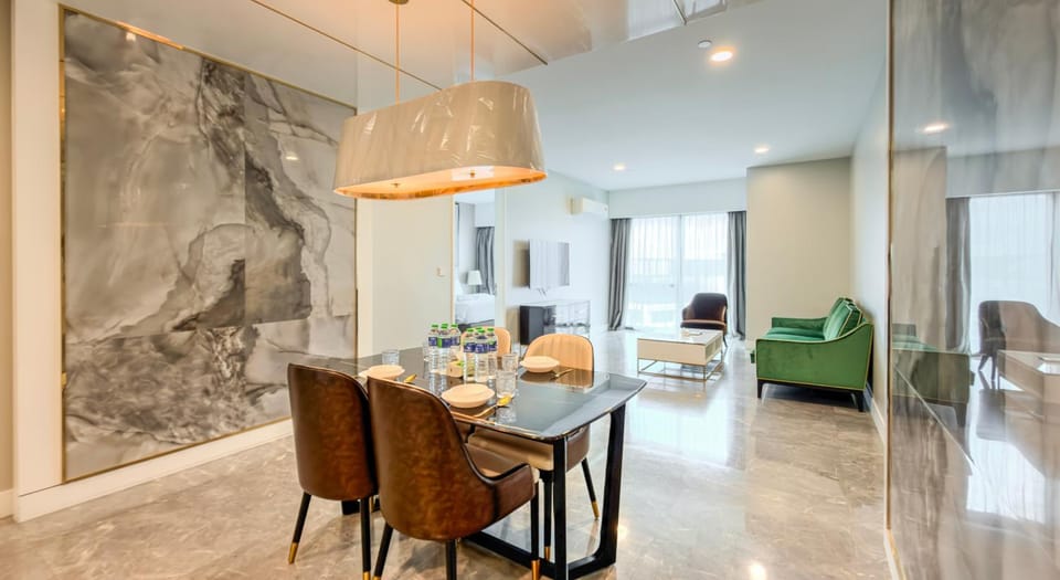 Living room, Seating area, Dining area