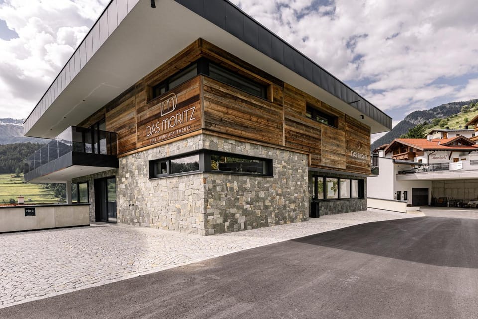 Property building, Day, Natural landscape, Mountain view