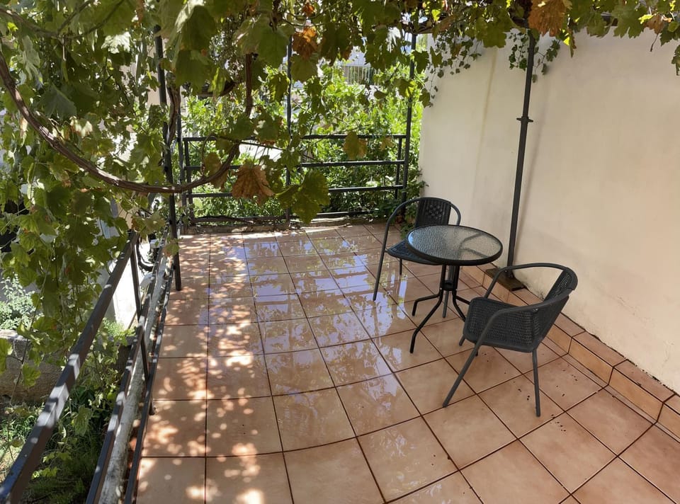 Patio, Spring, Day, Garden, Balcony/Terrace