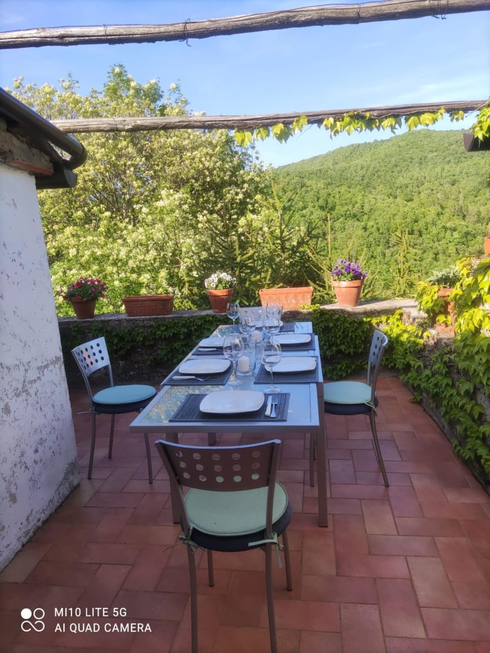Patio, Natural landscape, Balcony/Terrace, Dining area, Mountain view