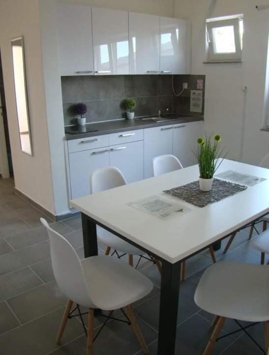 Aurelia Apartments, Vir Apartment in Zadar County