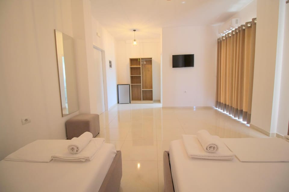 J&B Hotel Hotel in Ksamil