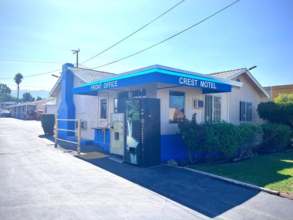 Property building, Lobby or reception