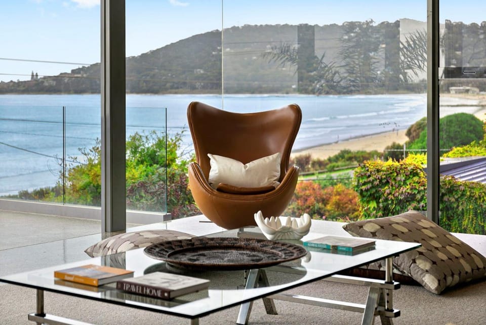 Azure House in Lorne