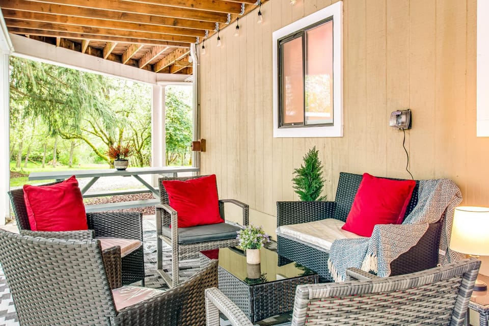 Cedars Hideaway Apartment in Puget Sound