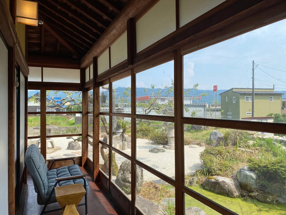 古民家ゲストハウス結舎-YUINOYA- Bed and Breakfast in Ishikawa Prefecture