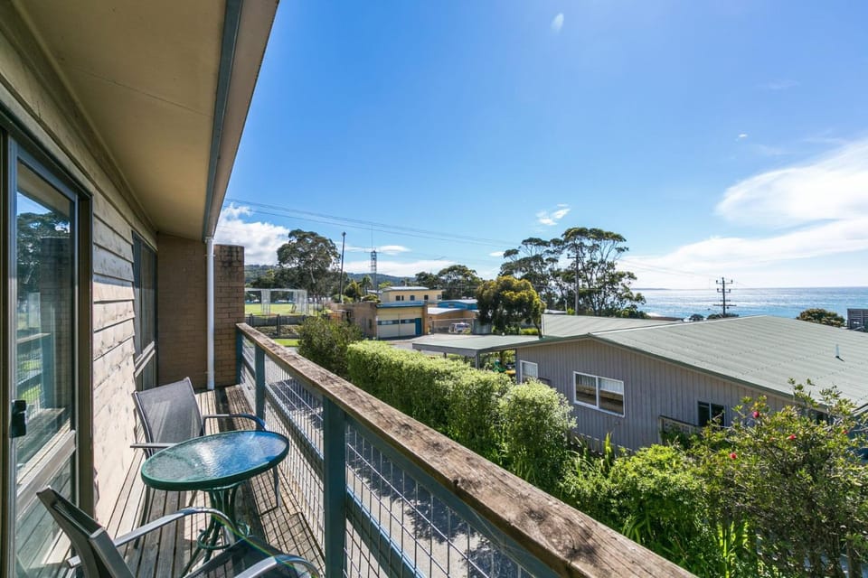 Bayview Number Two Apartment in Lorne