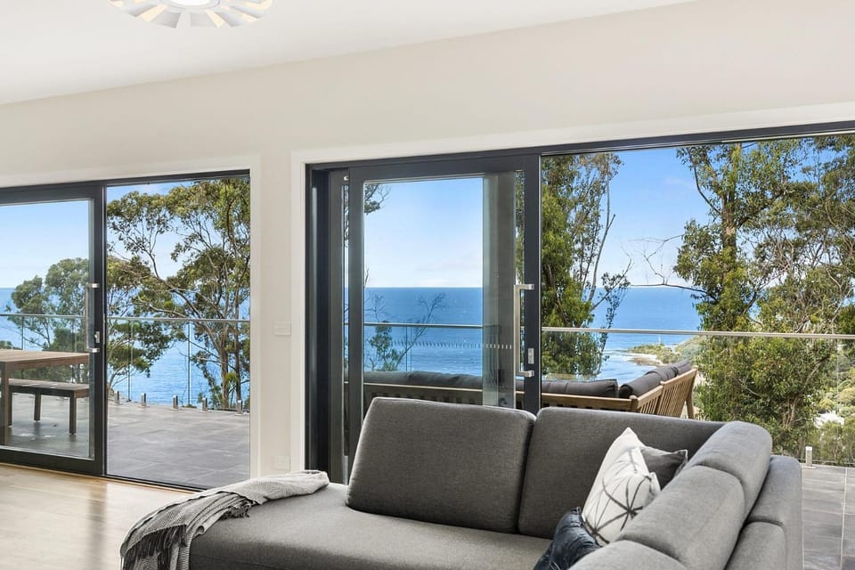 Vue Sur La Mer House in Wye River