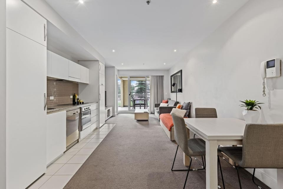 Belle Escapes - Glenelg Shores Family Stay Apartment in Adelaide