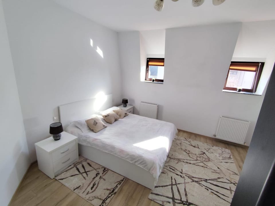 TV and multimedia, Bedroom, wardrobe